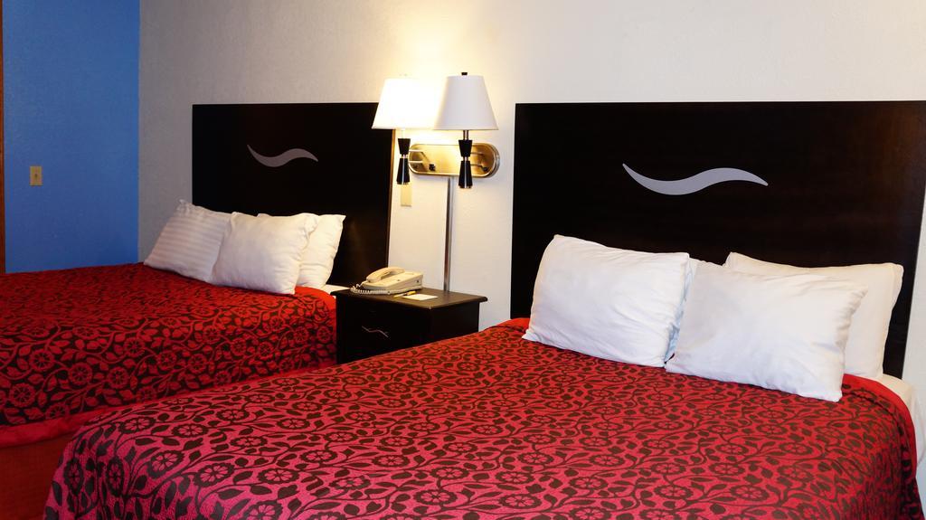 Days Inn Kansas City-Worlds Of Fun Ruang foto
